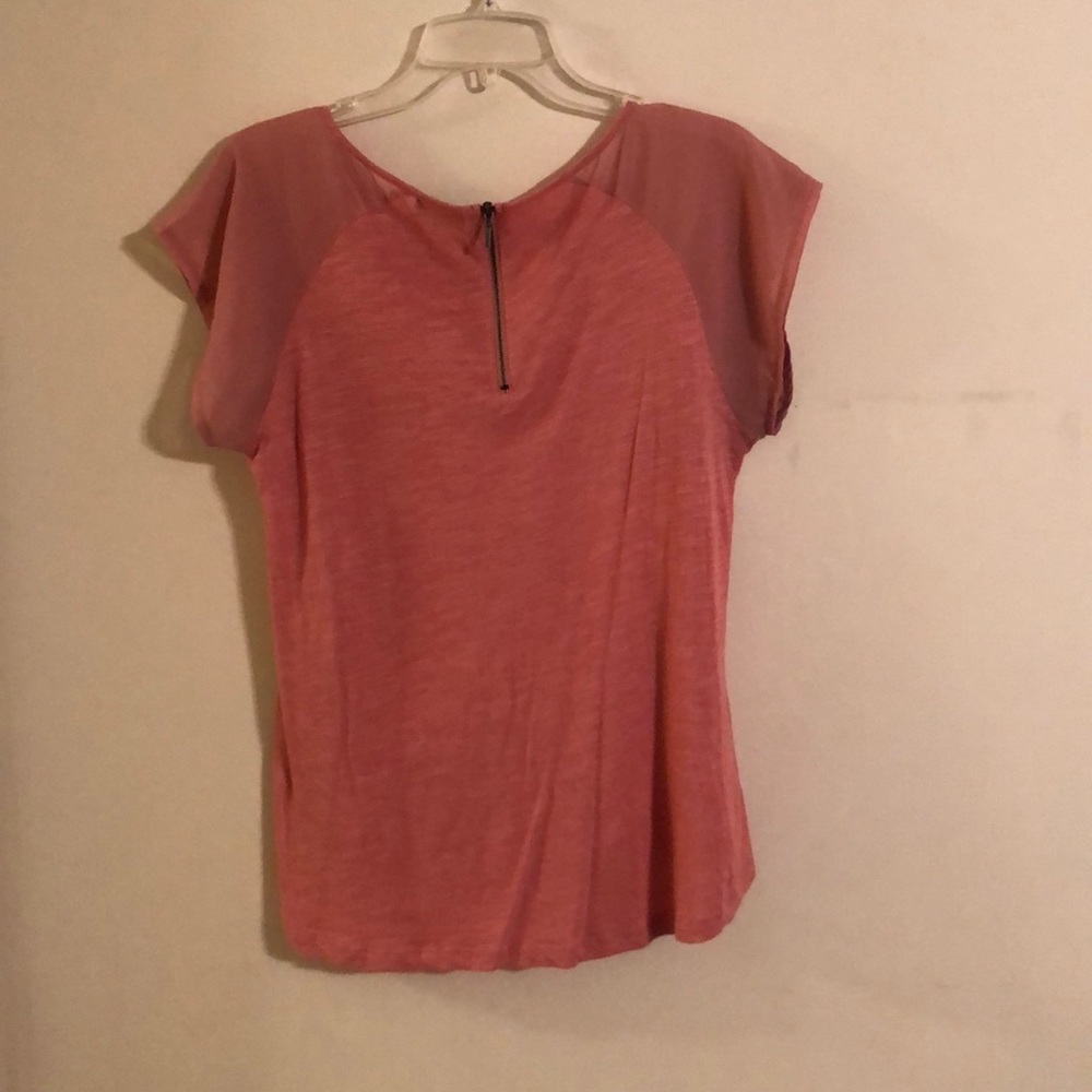 Pink top - Picture 2 of 6